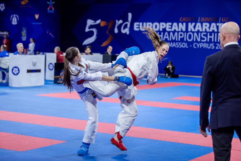 h&aacute;rom magyar &eacute;rem a koroszt&aacute;lyos karate eb-n