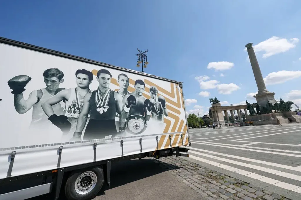 #Papp100 Legenda az utakon: tisztelgés 40 tonnán!