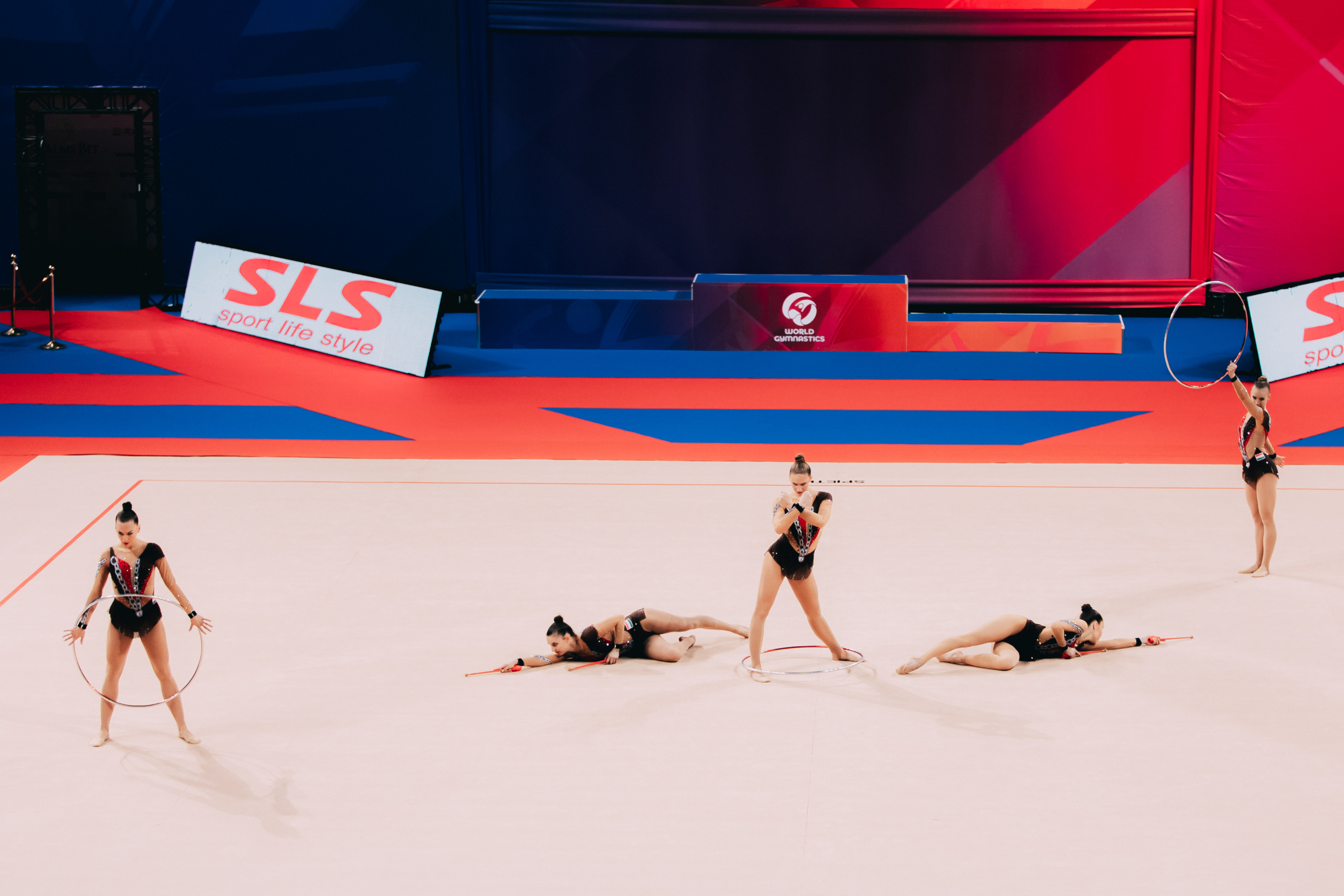 Ritmikus gimnasztika – Döntőzött és 6. helyen végzett a felnőtt együttes-kéziszer válogatott Szófiában Ritmikus gimnasztika – Döntőzött és 6. helyen végzett a felnőtt együttes-kéziszer válogatott Szófiában