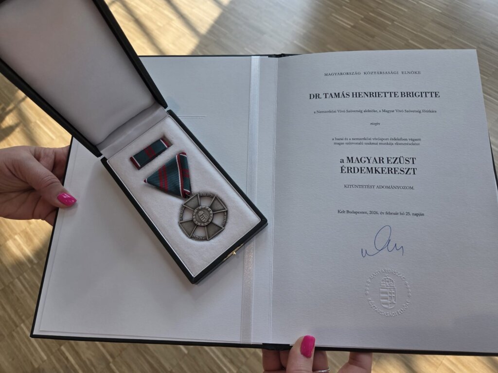 Tamás Henriette kitüntetése Tamás Henriette kitüntetése