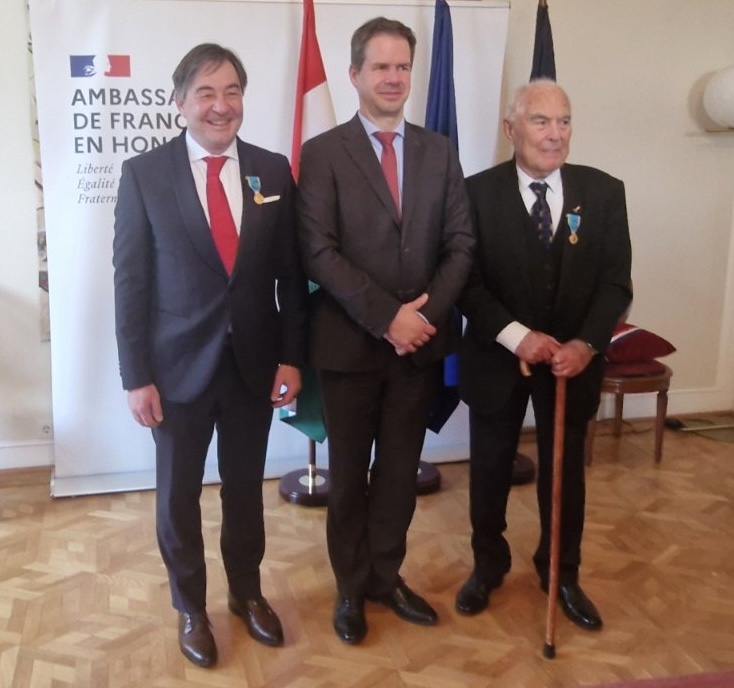 Kamuti Jenő francia kitüntetése