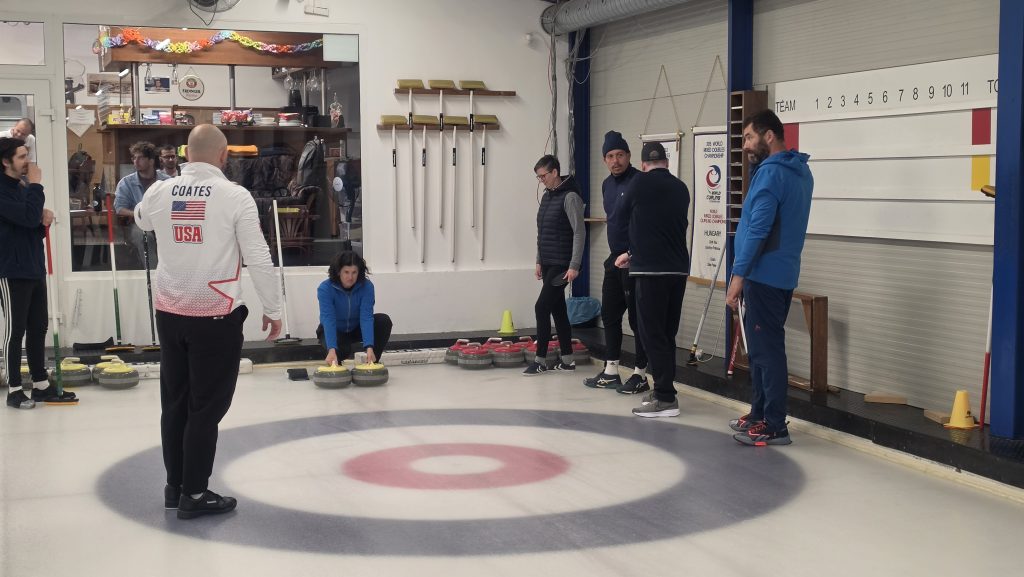 Új érdeklődők csatlakozásával rendezték meg a második siket curling nyílt napot Új érdeklődők csatlakozásával rendezték meg a második siket curling nyílt napot