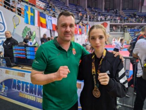 Két aranyat, két ezüstöt és egy bronzot vettek el Asterikstől a fiatalok Két aranyat, két ezüstöt és egy bronzot vettek el Asterikstől a fiatalok