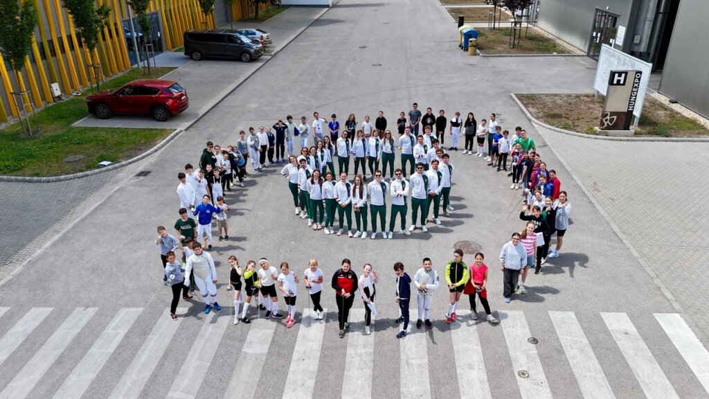 „Kicsik” és „Nagyok” „Kicsik” és „Nagyok”