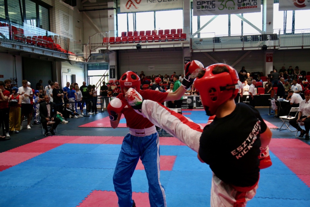 Emelkedő színvonal a kick-box magyar bajnokságon Emelkedő színvonal a kick-box magyar bajnokságon