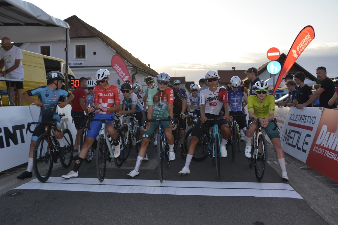 Elhoztuk az első két helyet az U17-es fiúknál a Kids Tour of Slovenián Elhoztuk az első két helyet az U17-es fiúknál a Kids Tour of Slovenián